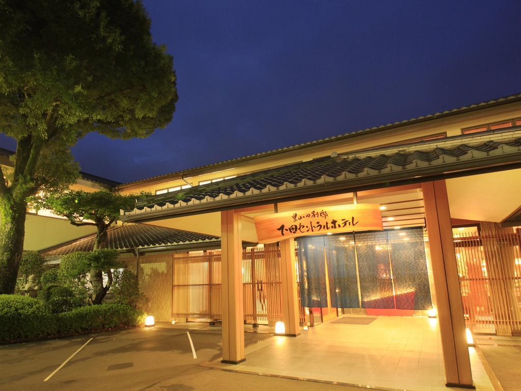 Shimoda Central Hotel Buitenkant foto